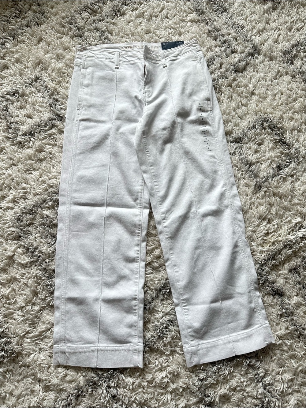 American Eagle AE High-Waisted Stovepipe Jean size 8